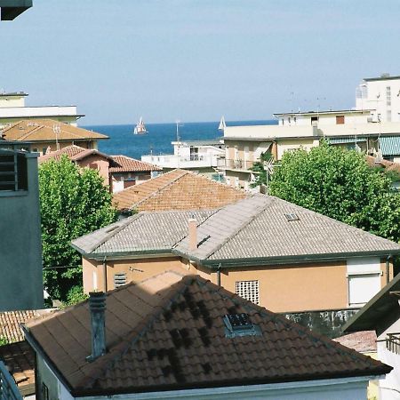 Domus Maris Viserba, Spiagge E Centro A 100 Mt, Promo Maggio Fiera Macfrut, Fieravicola, Expo Dental, Meeting Rimini Zewnętrze zdjęcie