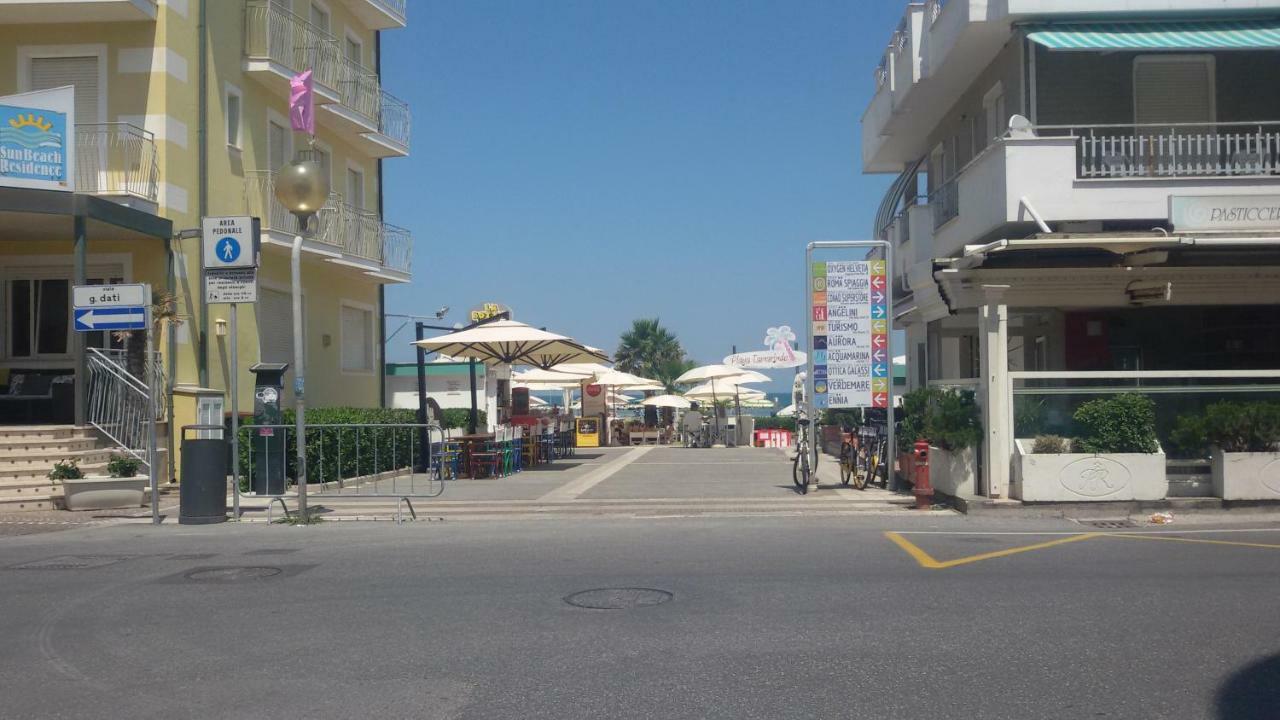 Domus Maris Viserba, Spiagge E Centro A 100 Mt, Promo Maggio Fiera Macfrut, Fieravicola, Expo Dental, Meeting Rimini Zewnętrze zdjęcie