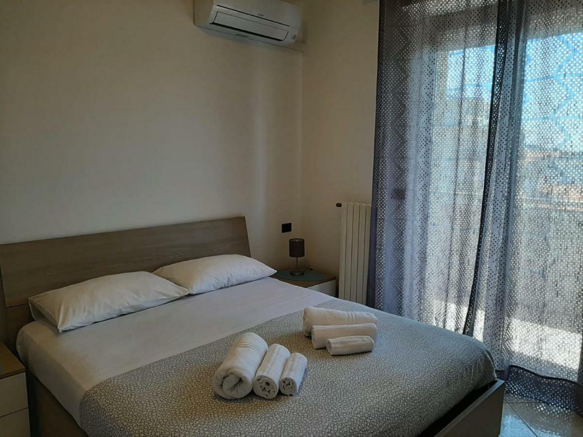 Domus Maris Viserba, Spiagge E Centro A 100 Mt, Promo Maggio Fiera Macfrut, Fieravicola, Expo Dental, Meeting Rimini Zewnętrze zdjęcie