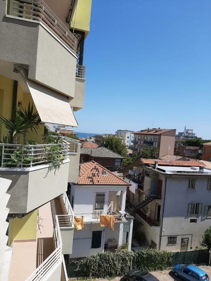 Domus Maris Viserba, Spiagge E Centro A 100 Mt, Promo Maggio Fiera Macfrut, Fieravicola, Expo Dental, Meeting Rimini Zewnętrze zdjęcie